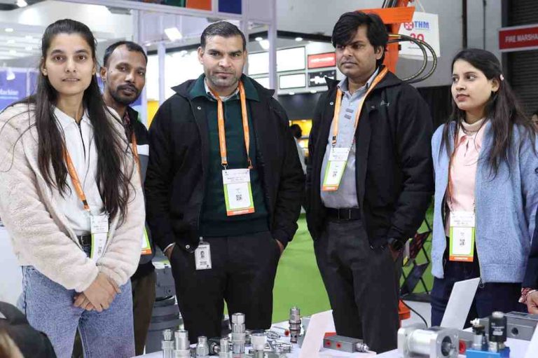 BAUMA Conexpo 01