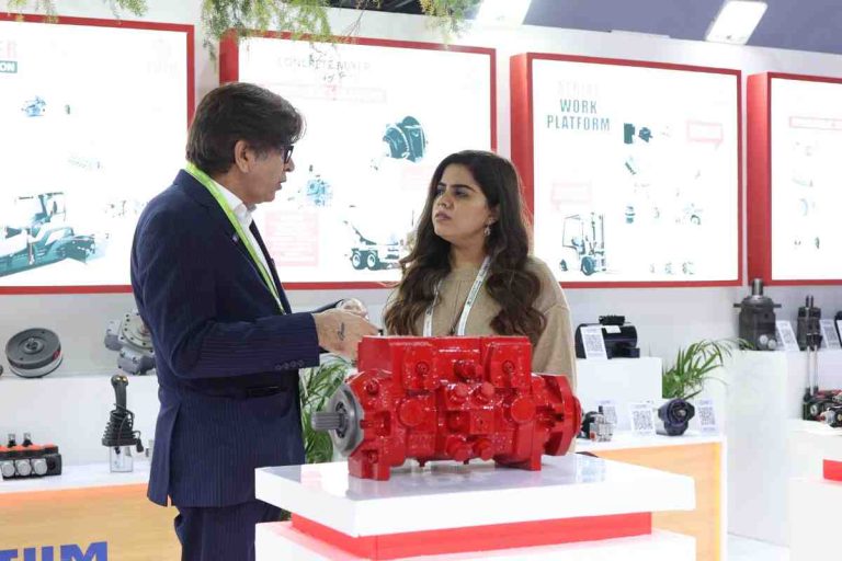BAUMA Conexpo 03