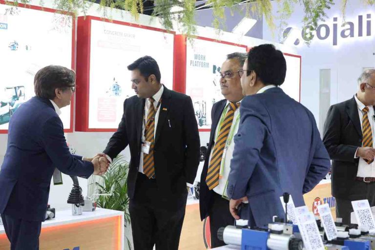 BAUMA Conexpo 08